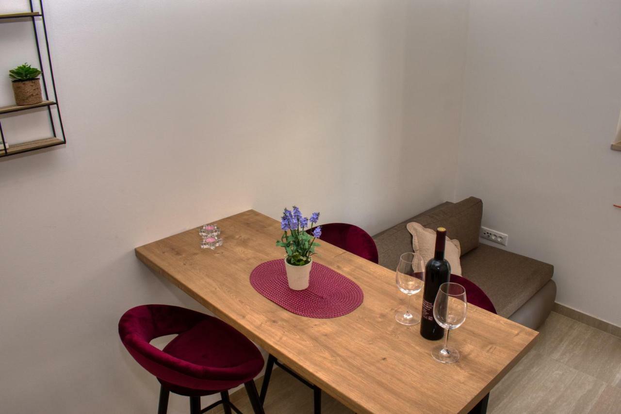 Apartman Ante Sukošan Dış mekan fotoğraf