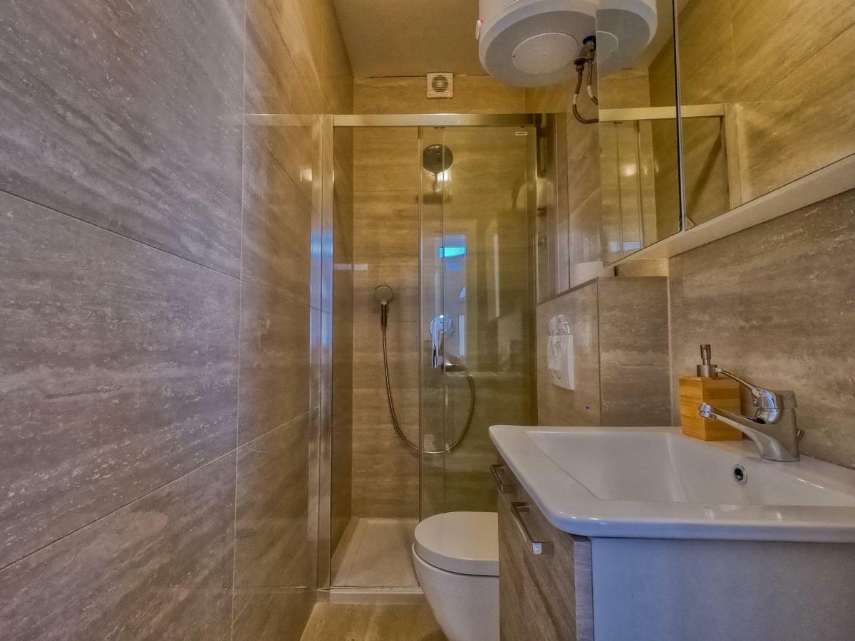 Apartman Ante Sukošan Dış mekan fotoğraf